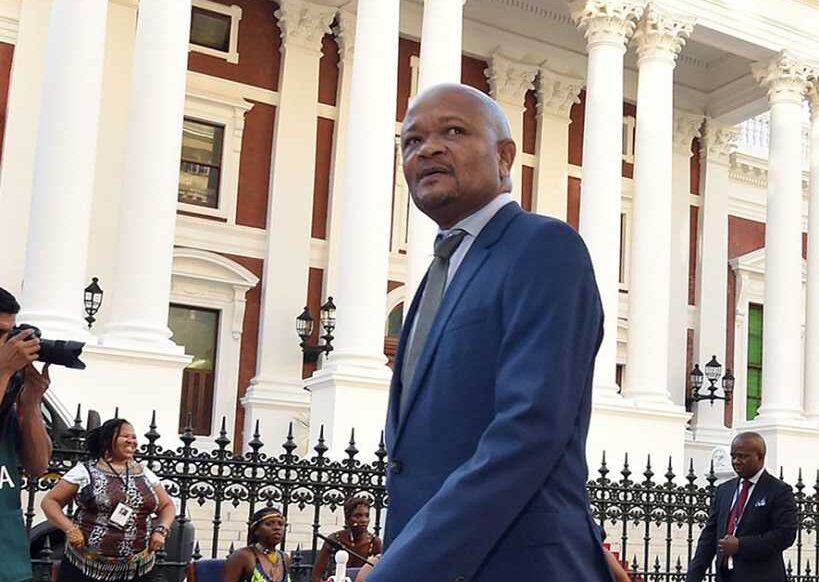 Popcru wants new police minister to review SAPS salaries