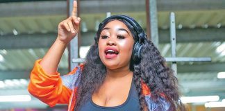 DJ Hlo award