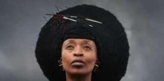 Mondli Makhoba