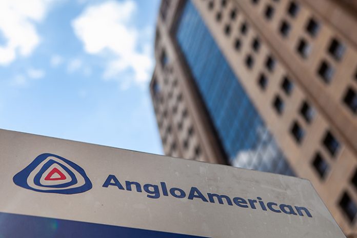 Anglo sells De Beers