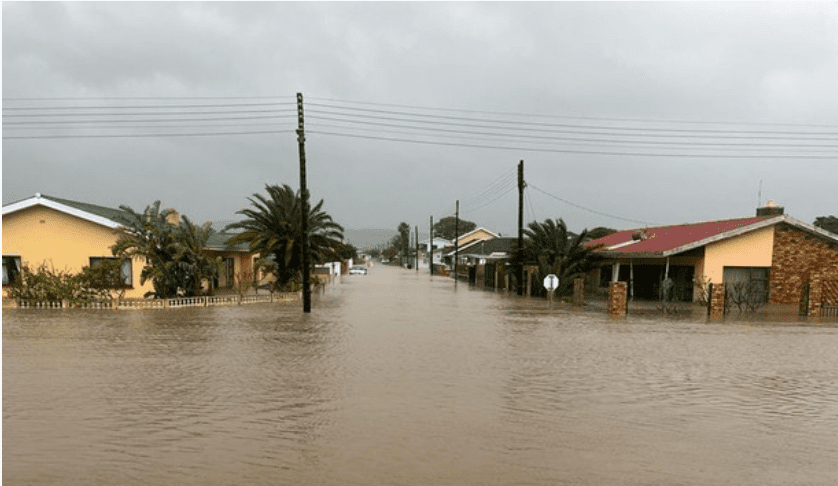 Level-nine storms batter Western Cape