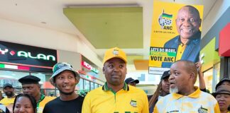 Mantashe hails grants as community lashes ANC for 'eating alone'