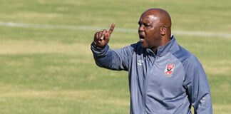 Mosimane threatens to leave Iranian club