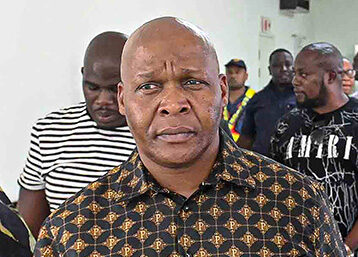 Mayor accused of beating up bodyguards refuses to step aside