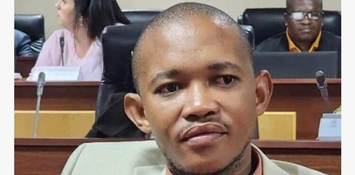 Ex-Hlaudi Motsoeneng party councillor