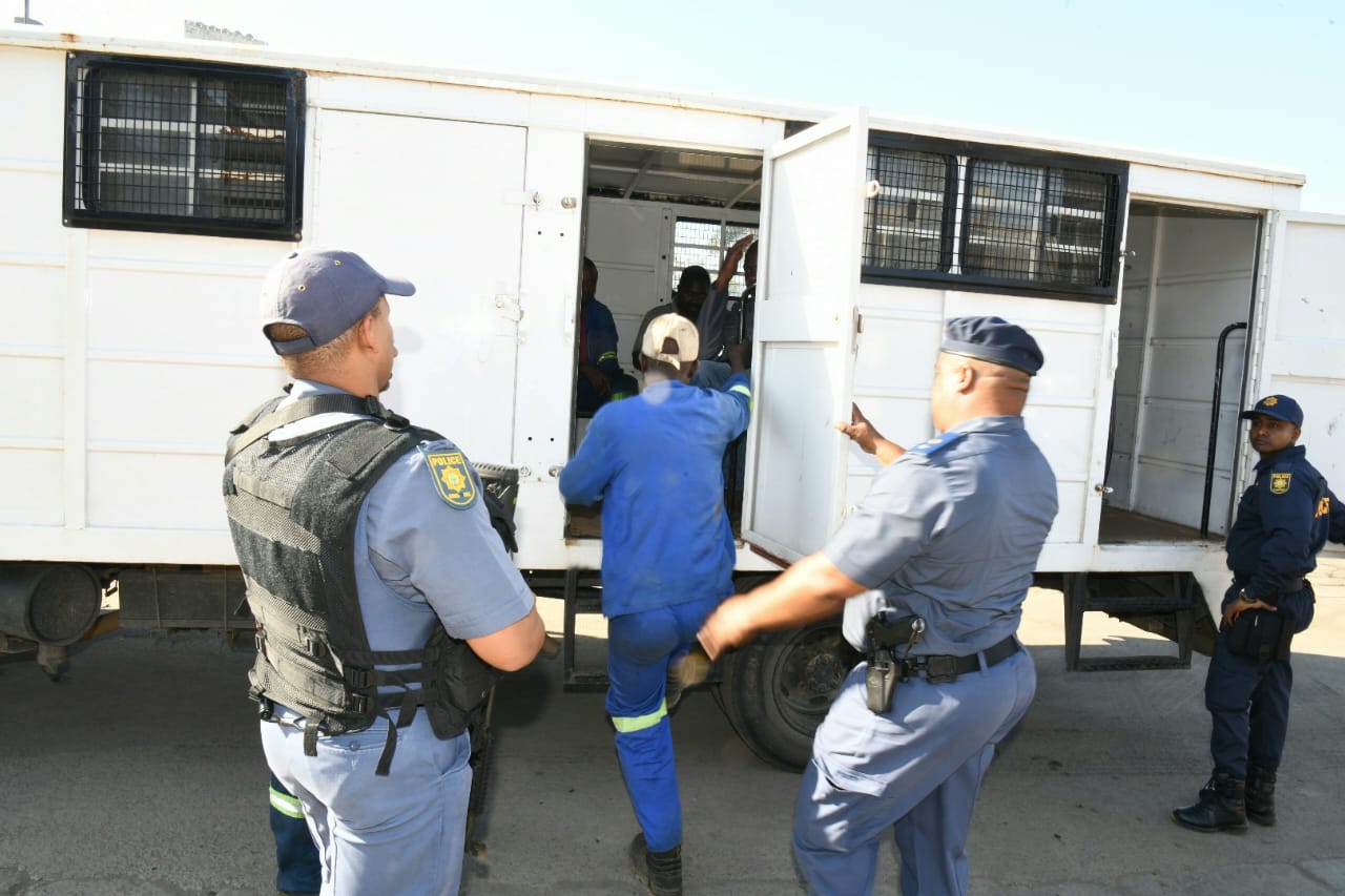 Thousands of illegal migrants deported
