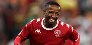 Sekhukhune prepares to stretch the log lead