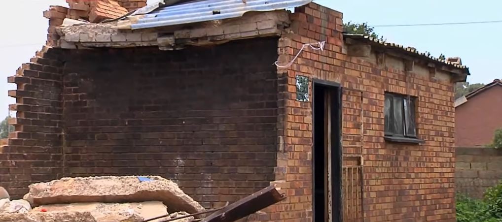 Doornkop building collapsed and killed three people