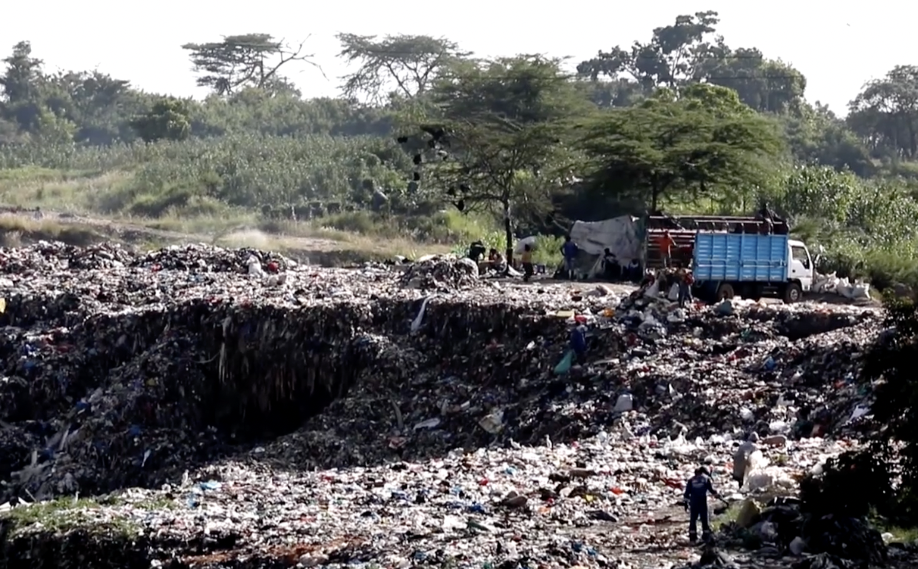 Waste collectors at a dumpsite area in Nairobi, Kenya, July 3, 2026. /CGTN Africa